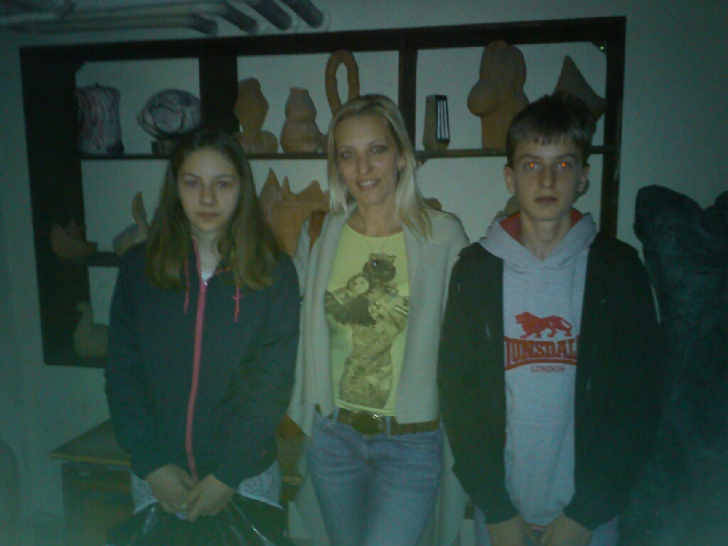 mms img-427649381